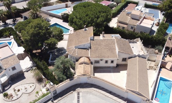 Resale - Villa - Torrevieja - El Chaparral