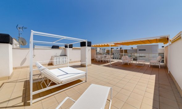 Resale - Apartment - Orihuela Costa - Villamartín