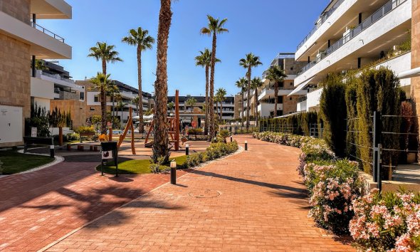 Resale - Apartment - Orihuela Costa - Playa Flamenca