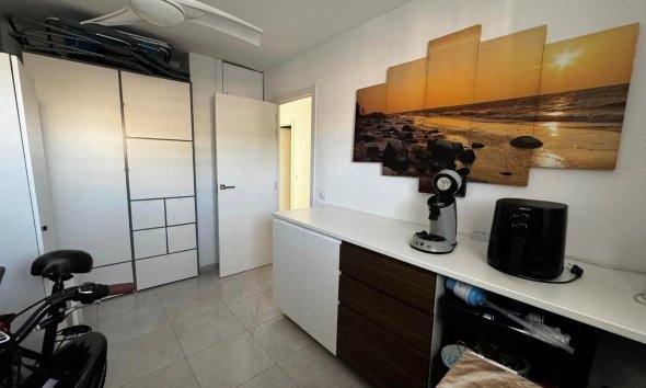 Resale - Apartment - Torrevieja - Punta Prima