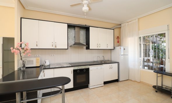 Resale - Town House - Orihuela Costa - Punta Prima