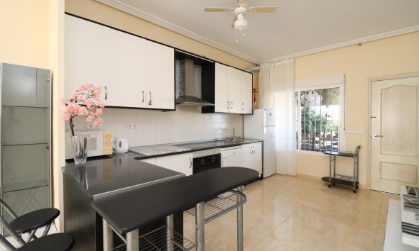 Resale - Town House - Orihuela Costa - Punta Prima