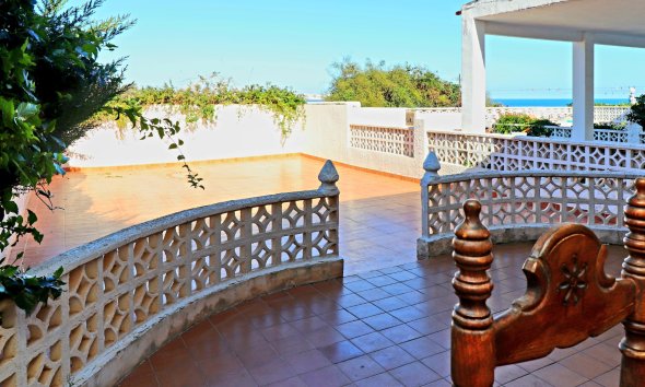 Resale - Town House - Orihuela Costa - Punta Prima