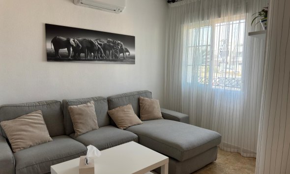 Resale - Town House - Orihuela Costa - Villamartín