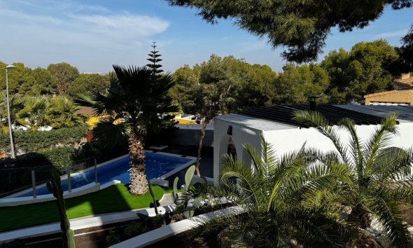 Resale - Villa - Torrevieja - Los Balcones