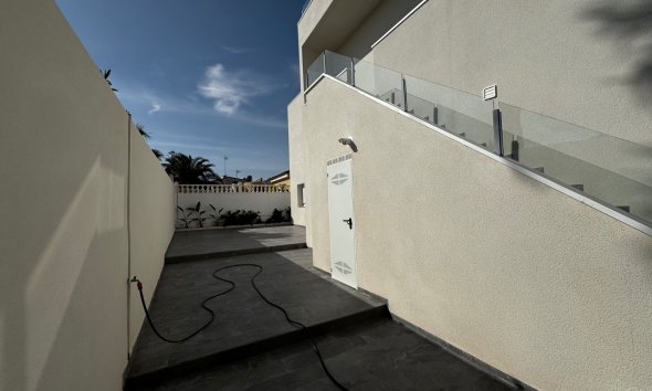 Resale - Villa - Torrevieja - Los Balcones