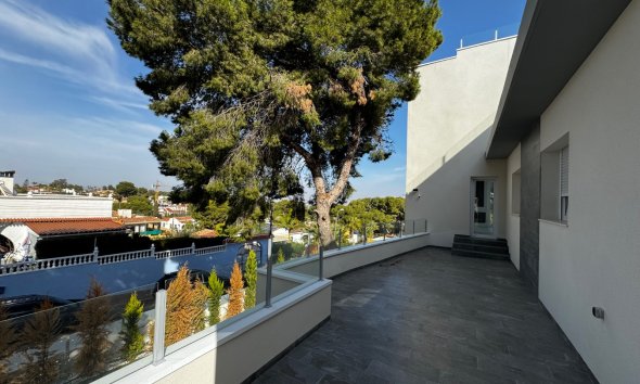 Resale - Villa - Torrevieja - Los Balcones