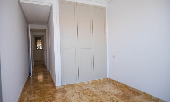 Resale - Apartment - Torrevieja - Playa del Cura