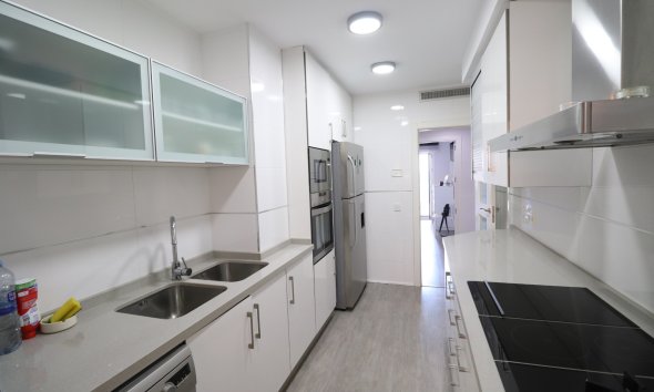 Resale - Apartment - Torrevieja - Playa del Cura