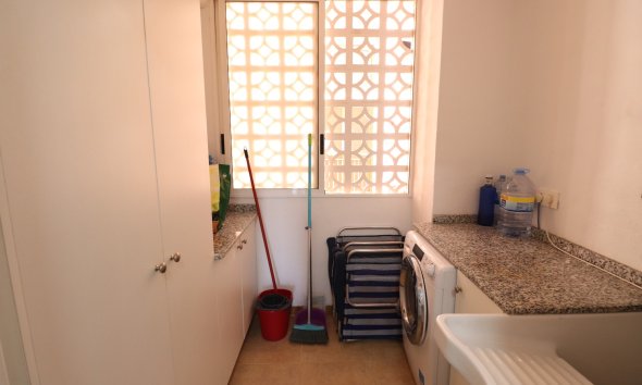 Resale - Apartment - Torrevieja - Playa del Cura