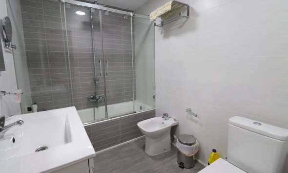 Resale - Apartment - Torrevieja - Playa del Cura