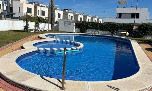 Resale - Town House - Orihuela Costa - Villamartín