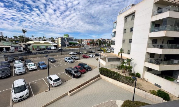 Resale - Apartment - Orihuela Costa - La Zenia