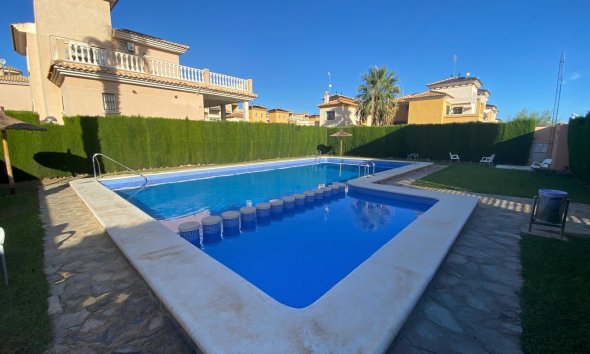 Resale - Villa - Orihuela Costa - Los Altos