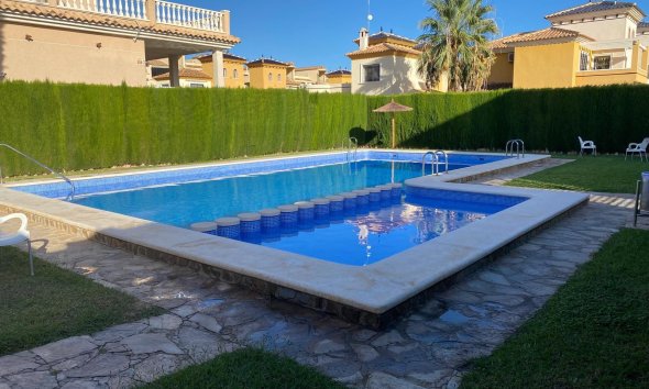 Resale - Villa - Orihuela Costa - Los Altos