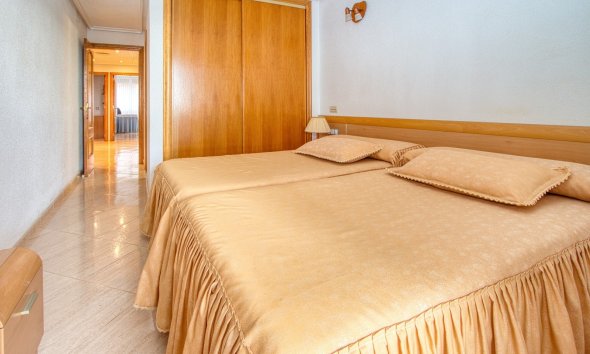 Resale - Apartment - Torrevieja - Playa del Cura