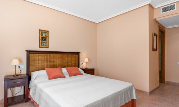 Resale - Apartment - Torrevieja - Center