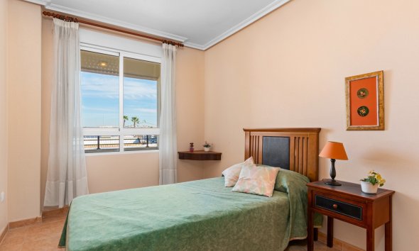 Resale - Apartment - Torrevieja - Center