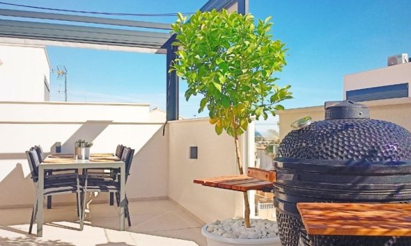 Resale - Villa - Orihuela Costa - Punta Prima