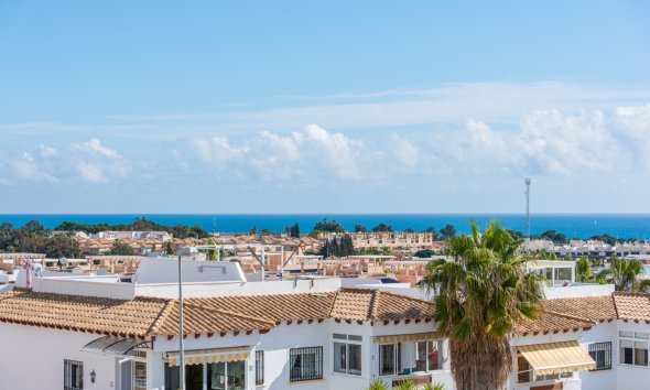 Resale - Villa - Orihuela Costa - Punta Prima