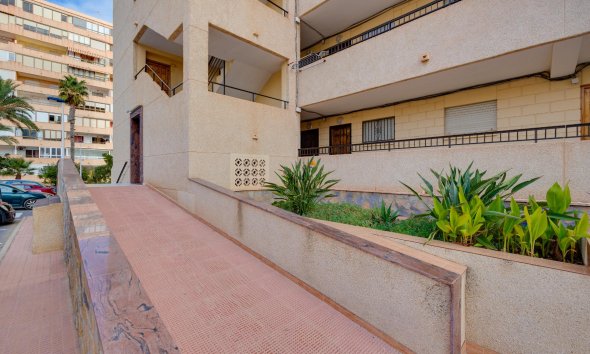 Resale - Apartment - Torrevieja - CABO CERVERA