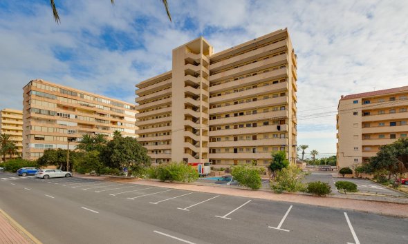 Resale - Apartment - Torrevieja - CABO CERVERA