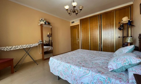 Resale - Apartment - Torrevieja - Playa del cura