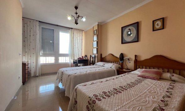 Resale - Apartment - Torrevieja - Playa del cura