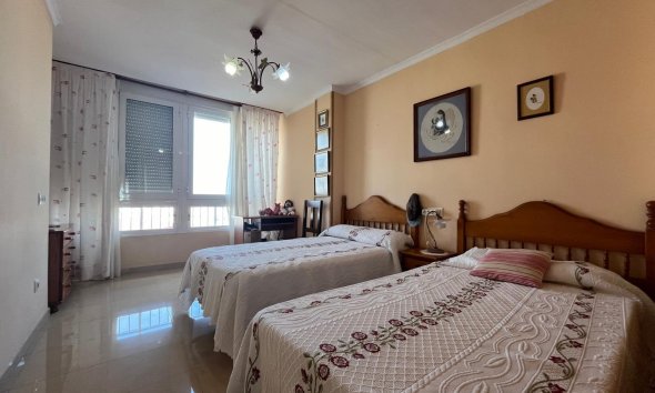 Resale - Apartment - Torrevieja - Playa del cura