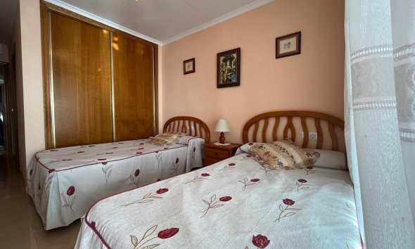 Resale - Apartment - Torrevieja - Playa del cura