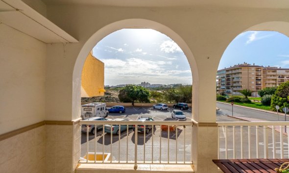 Resale - Apartment - Torrevieja - Los Europeos