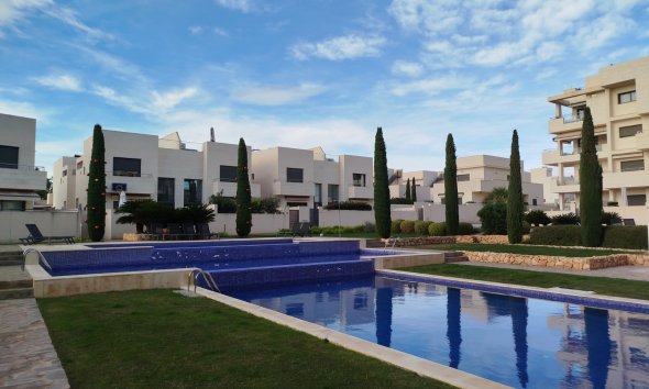 Resale - Villa - Orihuela Costa - Los Dolses