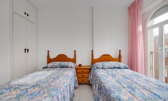 Resale - Apartment - Torrevieja - playa de los naufragos