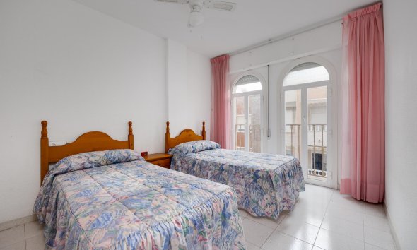 Resale - Apartment - Torrevieja - playa de los naufragos