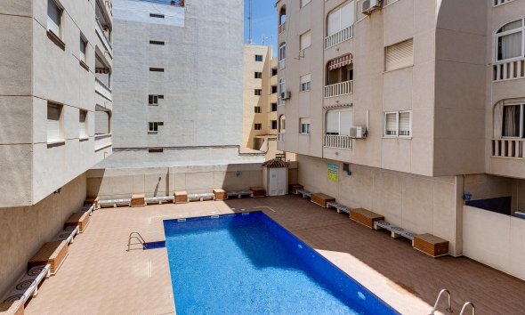 Resale - Apartment - Torrevieja - playa de los naufragos