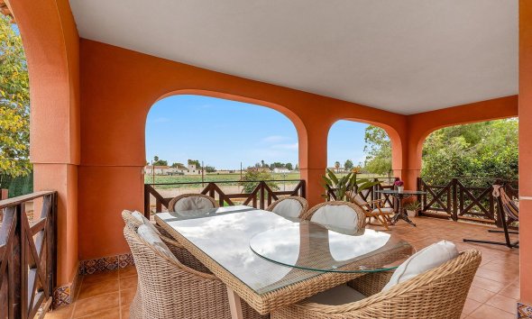 Resale - Villa - Dolores - Vereda del pozo