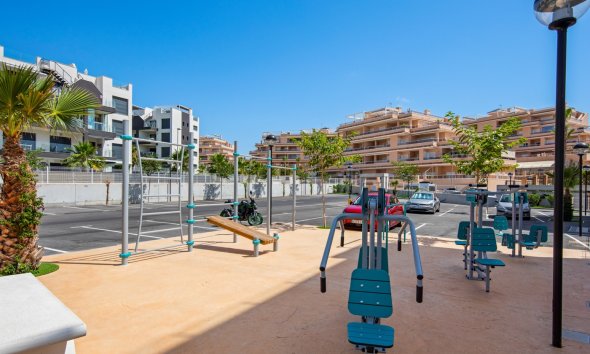 Resale - Apartment - Orihuela Costa - Villamartín