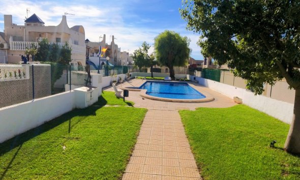 Resale - Town House - Torrevieja