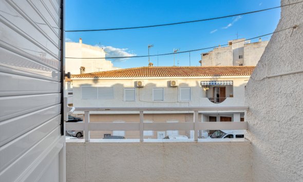 Resale - Town House - Torrevieja - Acequion