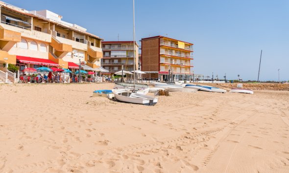 Resale - Apartment - Torrevieja - La Mata