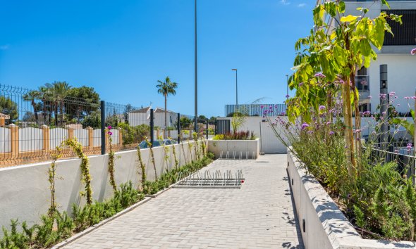 Resale - Apartment - Orihuela Costa - Campoamor