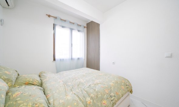 Resale - Apartment - Orihuela Costa - Playa Flamenca