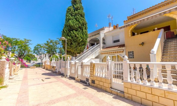 Resale - Bungalow - Pilar de la Horadada - Mil Palmeras