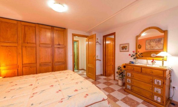 Resale - Villa - Villamartin