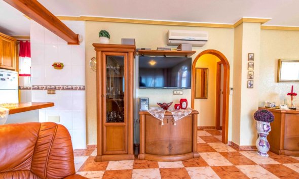 Resale - Villa - Villamartin