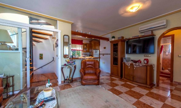 Resale - Villa - Villamartin