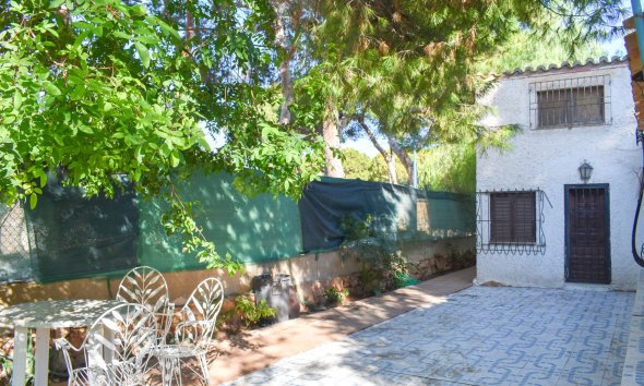 Resale - Villa - Orihuela Costa - Punta Prima