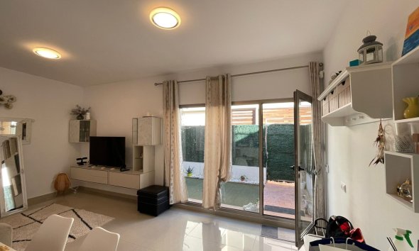 Resale - Town House - Torrevieja - Punta Prima