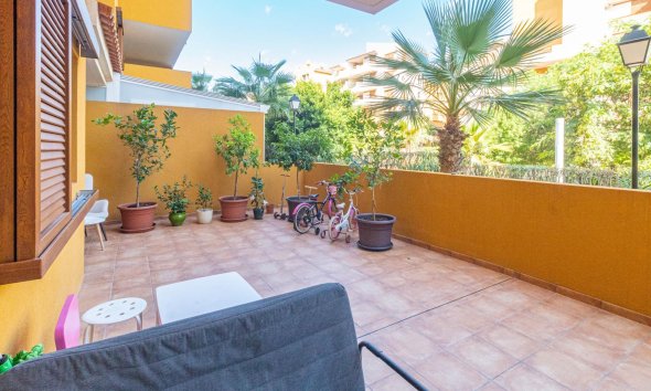 Resale - Apartment - Torrevieja - Punta prima