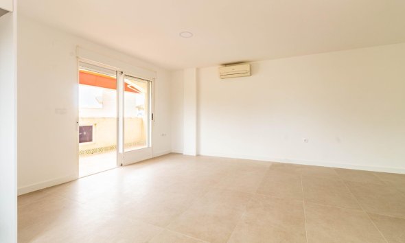 Resale - Apartment - Orihuela Costa - La Zenia